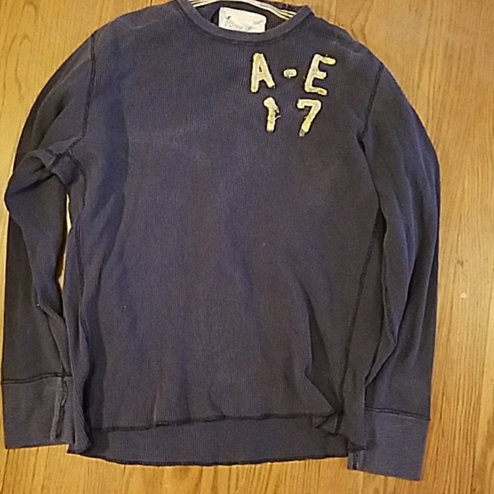 American Eagle navy blue thermal